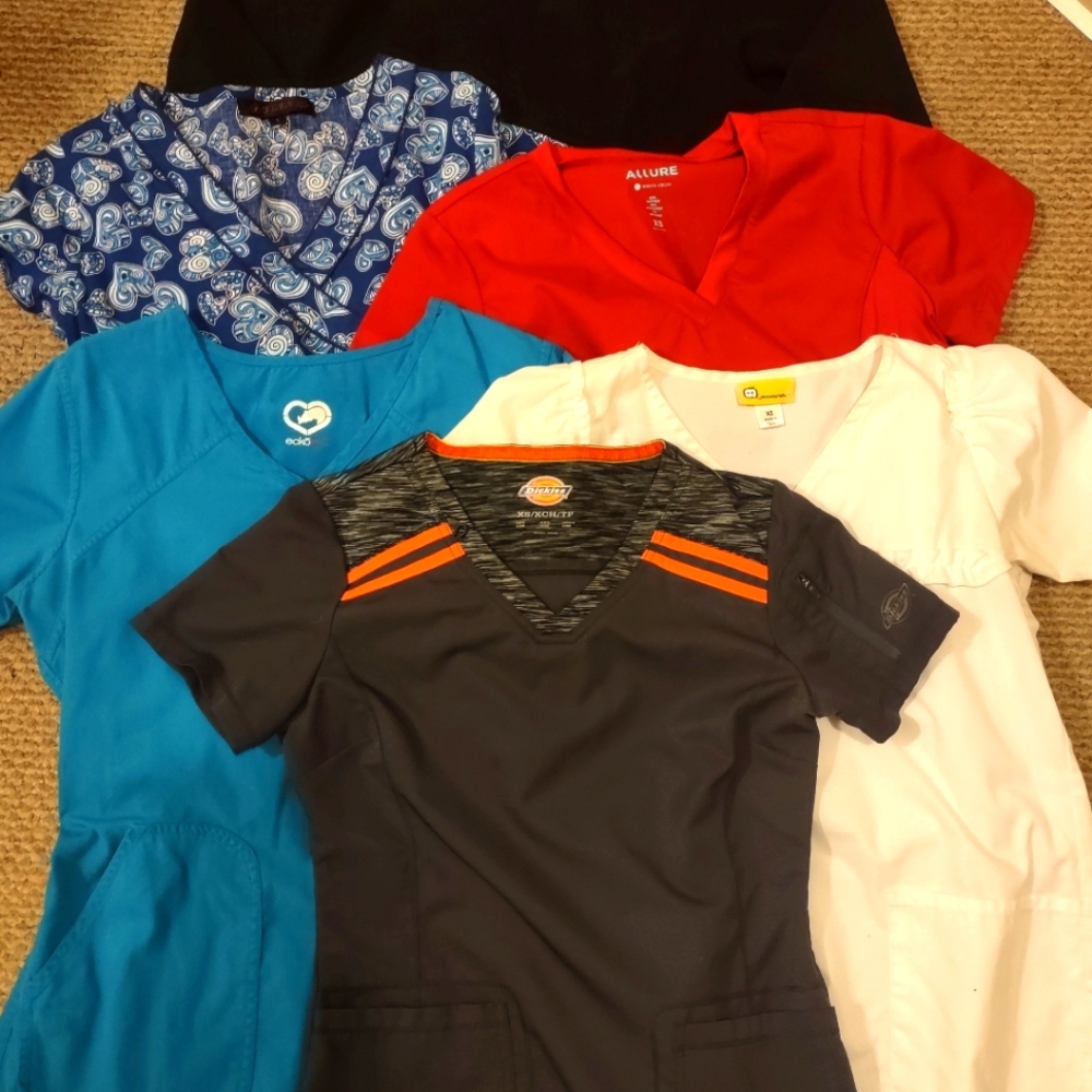 Woman's Scrubs